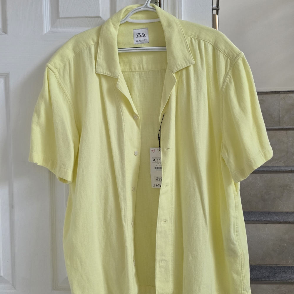 Zara Men's Light Yellow Casual Shirt